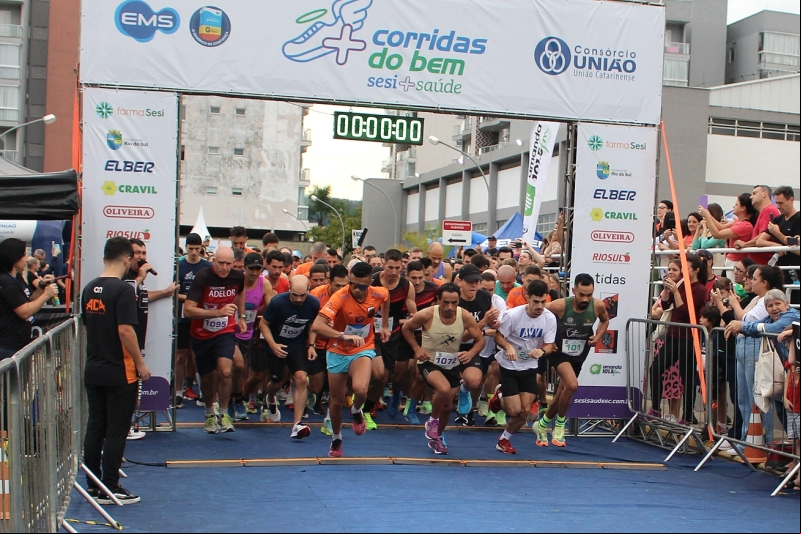 Mais de 900 participam do Corridas do Bem em Rio Sul, abrindo a temporada de 2025