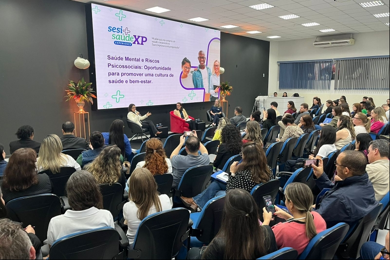 SESI/SC lota auditório em São José para debater saúde e segurança do trabalhador